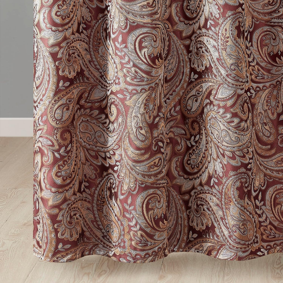 Madison Park Aubrey Shower Curtain for Bathroom, 72 x 72, Burgundy
